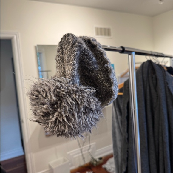 Ulla Johnson wool Pom Pom hat. Grey mix. - Picture 6 of 7